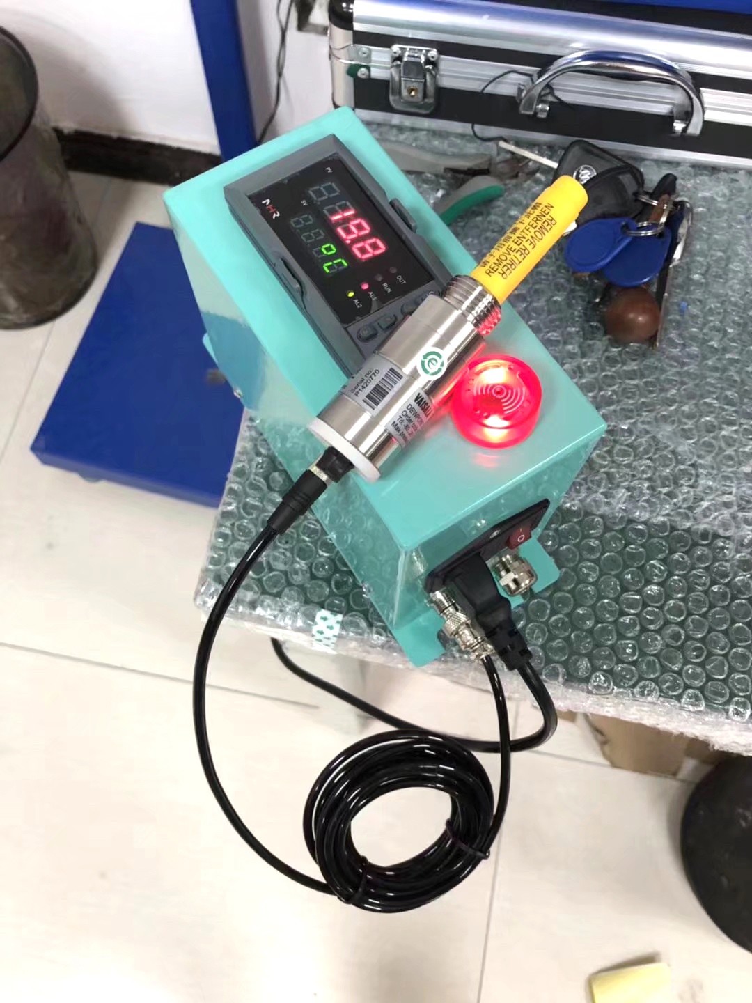 露點(diǎn)儀DMT143不適用于哪些氣體或環(huán)境檢測？